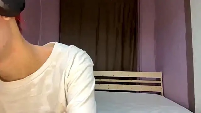 EmilySkyline online show from 12.21.25