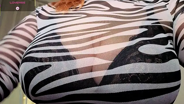 Snapshot of RacieBroom chatting on 03.01.26 RacieBroom online show from 03.01.26