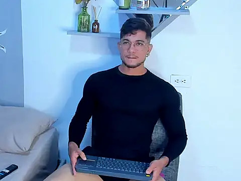 Nolan joness online show from 06.07.26