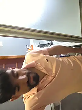 piggylatino online show from 04.05.26