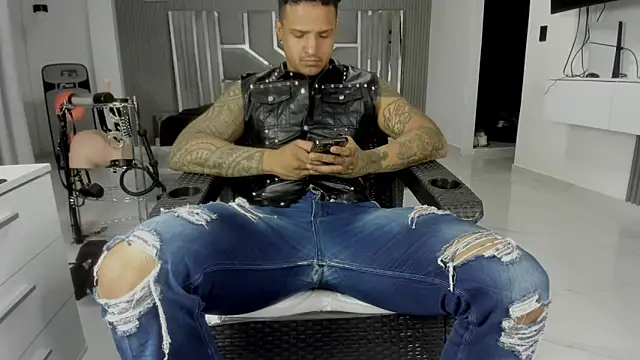 master leather online show from 06.20.26