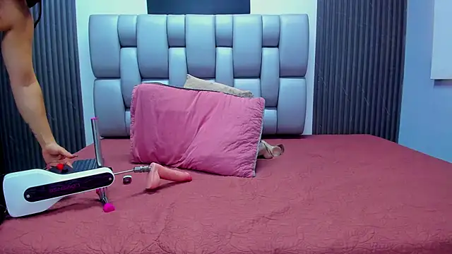 May-Clanfort online show from 03.25.26