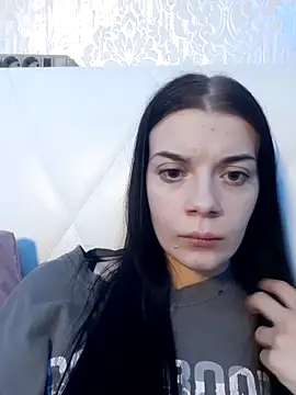 Snapshot of JhonSHelBy7LuNa chatting on 12.20.25 JhonSHelBy7LuNa online show from 12.20.25