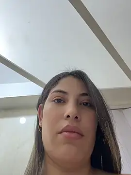 Anna Bitch Disgusting online show from 04.12.26