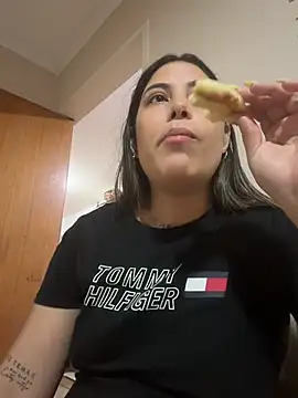 Anna Bitch Disgusting online show from 04.18.26