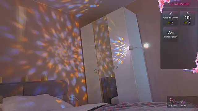 Anita Luv online show from 11.17.25