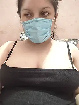 Snapshot of Cute_hotzara chatting on 07.17.26 Cute hotzara online show from 07.17.26