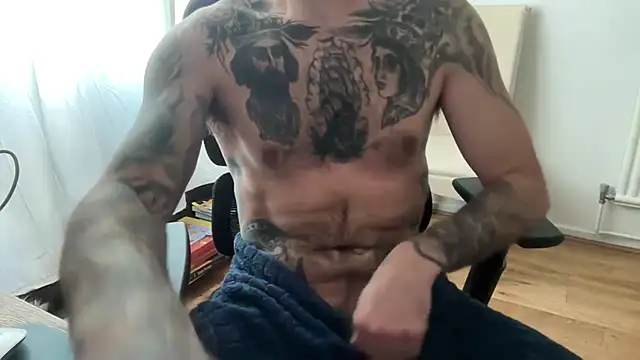 Snapshot of TattedUpSir chatting on 03.11.26 TattedUpSir online show from 03.11.26