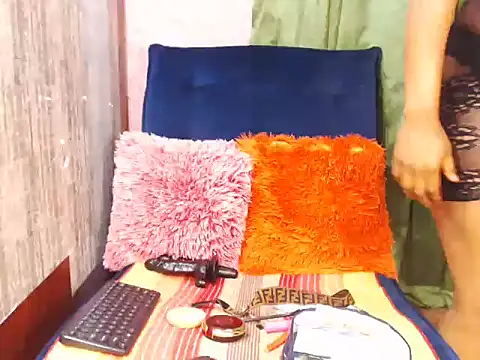 SexyButterflyxx online show from 12.04.25