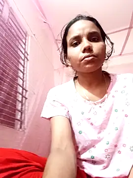 Snapshot of Hor-reka chatting on 11.20.25 Hor-reka online show from 11.20.25