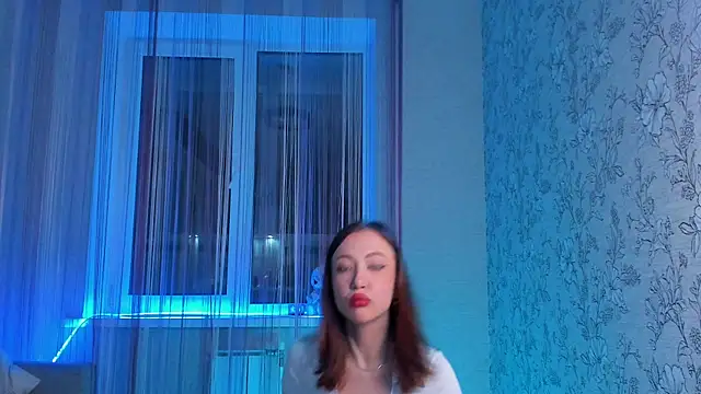 SofiaOyerbach online show from 11.24.25