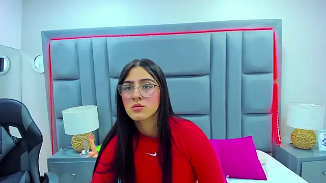 LuisaFranco online show from 11.25.25