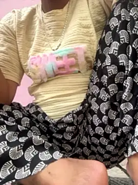 isha sharma2002 online show from 04.04.26