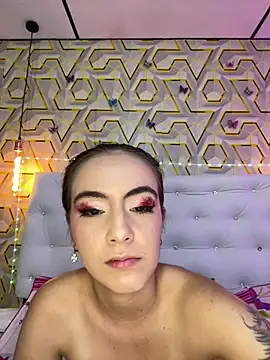 Snapshot of MelanyyJhonson15 chatting on 04.18.26 MelanyyJhonson15 online show from 04.18.26