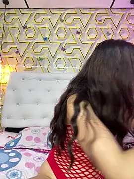 Snapshot of MelanyyJhonson15 chatting on 05.29.26 MelanyyJhonson15 online show from 05.29.26