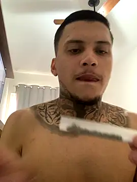 Ryanzl017 online show from 11.15.25