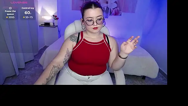 Snapshot of selene_rouse_ chatting on 02.07.26 selene rouse online show from 02.07.26