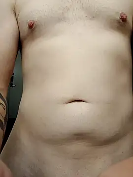 Snapshot of loooper777 chatting on 11.17.25 loooper777 online show from 11.17.25