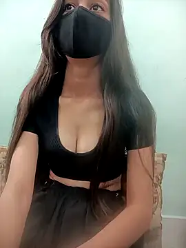 Snapshot of Sanaya_00 chatting on 11.14.25 Sanaya 00 online show from 11.14.25