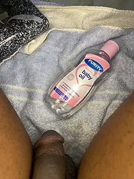 Snapshot of Sensational_grip chatting on 02.08.26 Sensational grip online show from 02.08.26