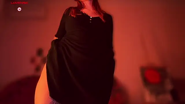 Snapshot of Margie_Dorene chatting on 11.30.25 Margie Dorene online show from 11.30.25