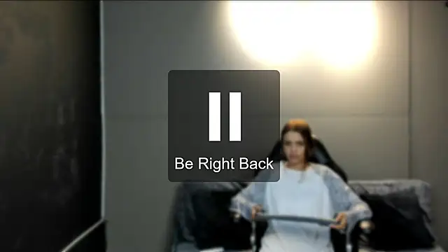 nicolvibes 212 online show from 11.28.25