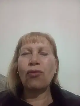 SexyMilf1211 online show from 05.27.26