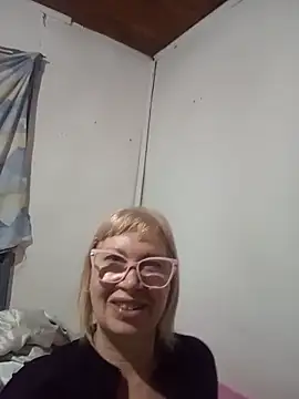 SexyMilf1211 online show from 06.05.26