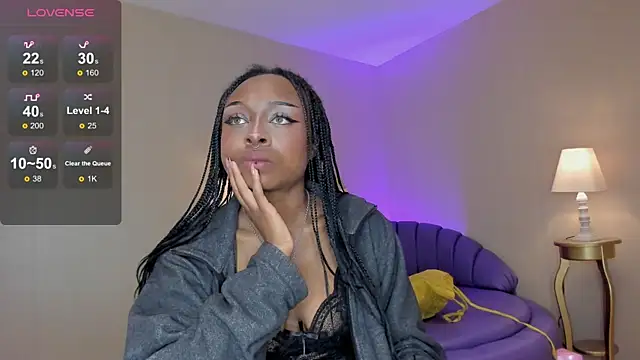 Midnight Bluee online show from 12.15.25