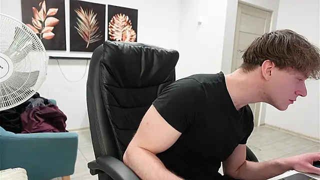 Charles Dreams online show from 02.03.26