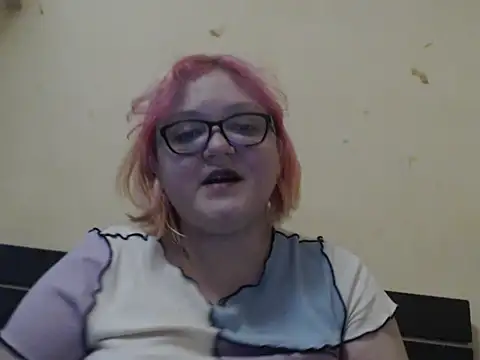 Snapshot of Aneris1718 chatting on 11.29.25 Aneris1718 online show from 11.29.25