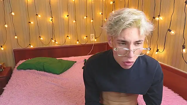 Adrian Collinss online show from 11.14.25