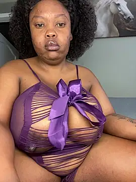 Snapshot of Busty-Sweetheart chatting on 02.15.26 Busty-Sweetheart online show from 02.15.26