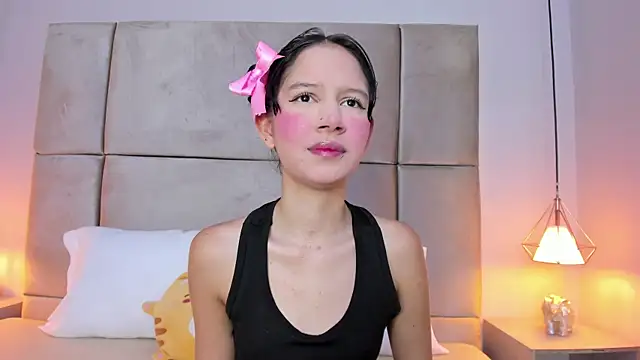 angelaG1 online show from 11.28.25