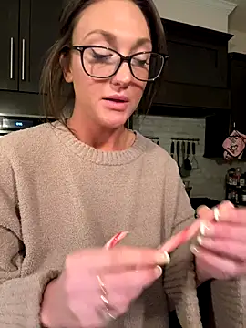 Ayybaebay online show from 12.17.25