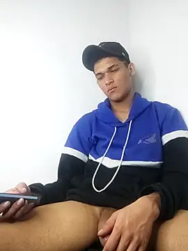 Luigi cumming1 online show from 11.23.25