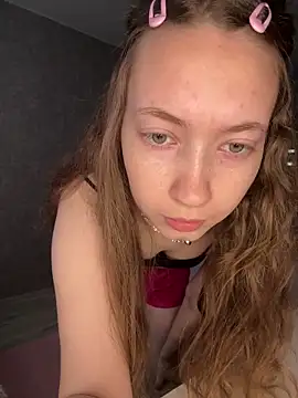 Holy Poly online show from 02.19.26