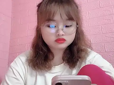 Lina8386 online show from 11.24.25