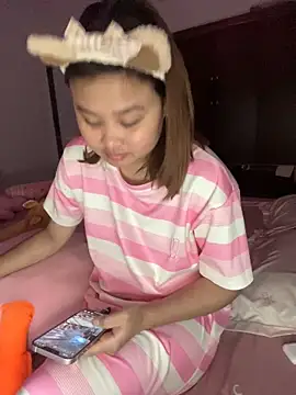 Lina8386 online show from 12.14.25