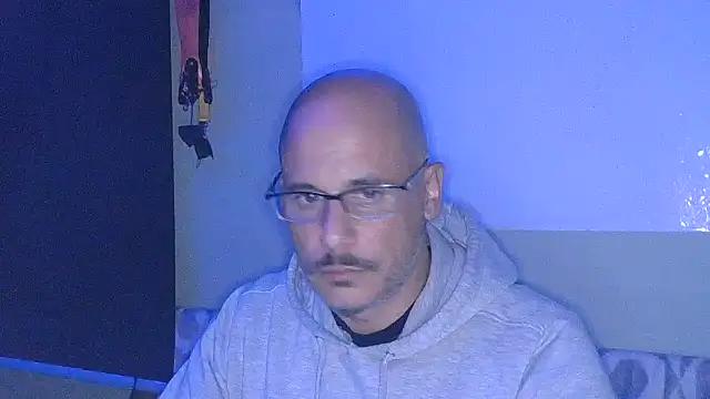 Snapshot of Marck_80 chatting on 11.15.25 Marck 80 online show from 11.15.25