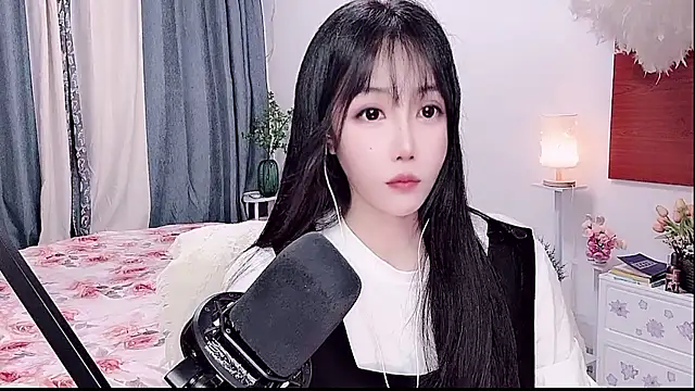 Laura 520 online show from 06.05.26