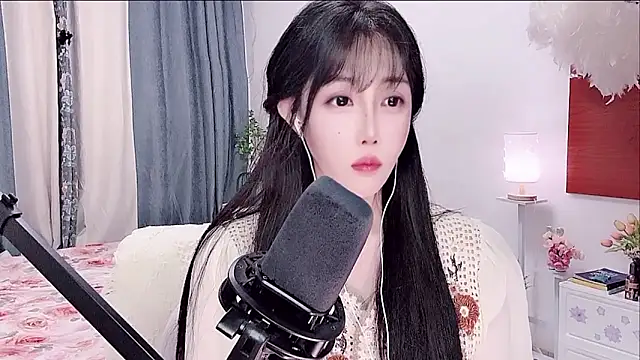 Laura 520 online show from 06.16.26