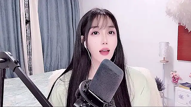Laura 520 online show from 06.26.26