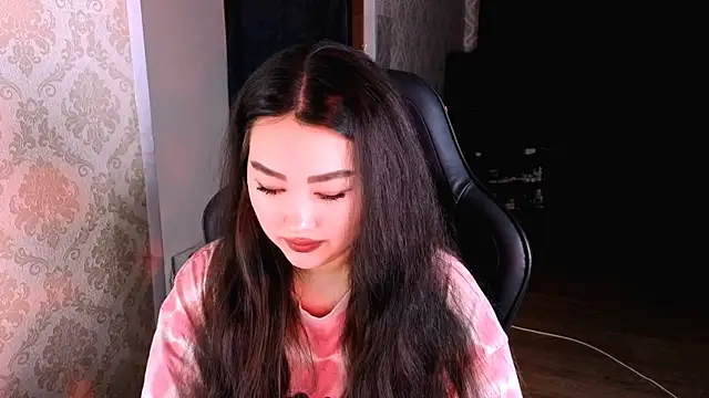 Emma Uilson online show from 03.02.26