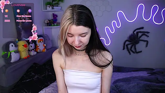 Emmie shy online show from 04.28.26