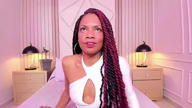 LailaDavidson online show from 12.19.25