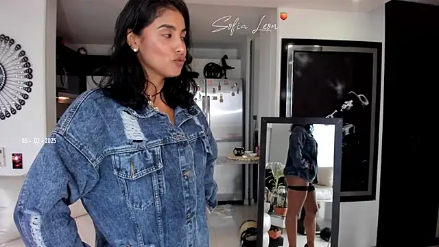 sofiasexhot online show from 02.05.25
