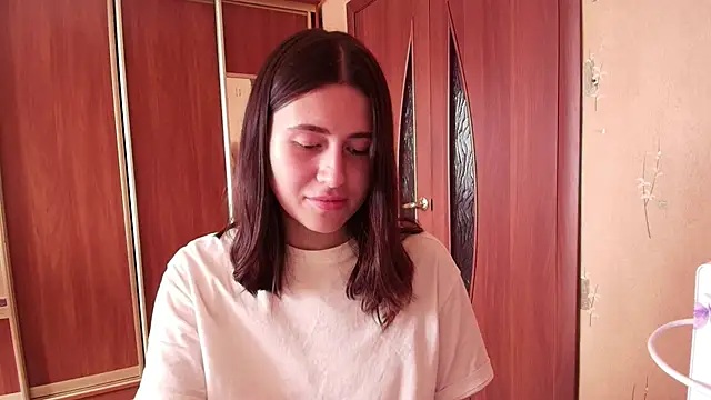 KristinaScott online show from 04.12.26