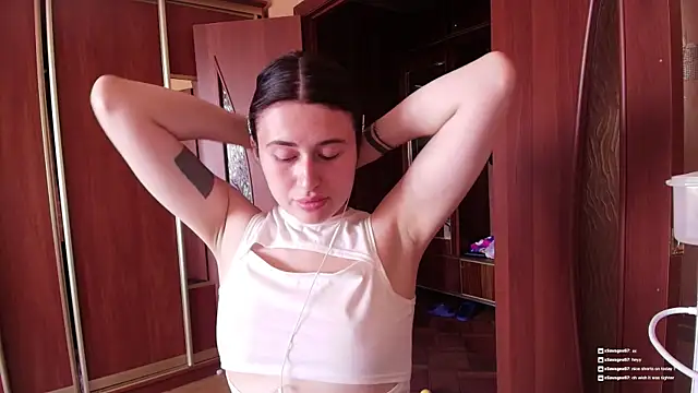 KristinaScott online show from 04.17.26