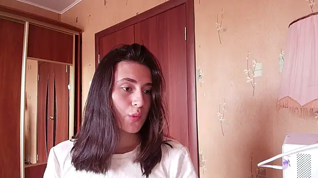 KristinaScott online show from 04.18.26